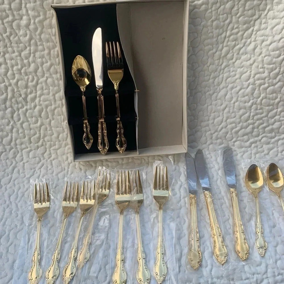 New old stock, Oneida Kenwood, Golden Natchez flatware, 20 piece 24K gold plated - Picture 7 of 11